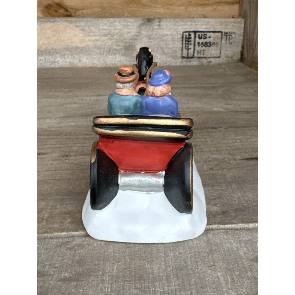 Carriage Ride‎ Figurine, Vintage 1996, Horse Drawn, Christmas Village Decoration